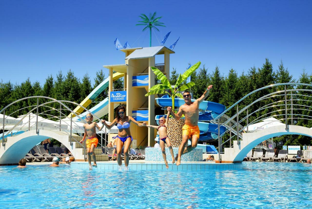 Honey Paradise Glamping Resort Dobova المظهر الخارجي الصورة