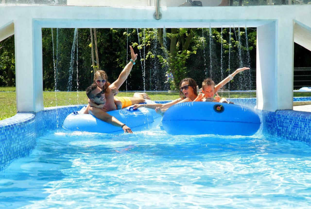 Honey Paradise Glamping Resort Dobova المظهر الخارجي الصورة